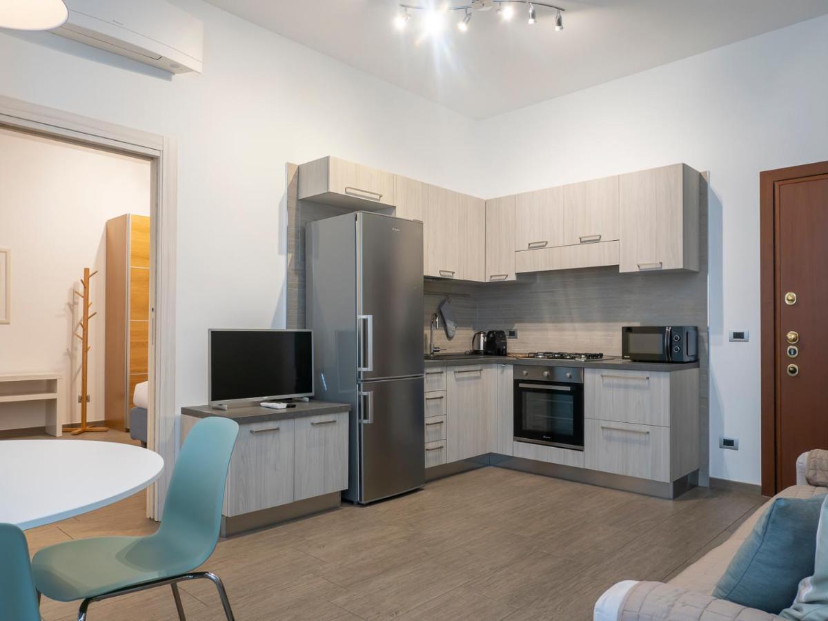I Host Apartment - Montesuello 9 Мілан Екстер'єр фото